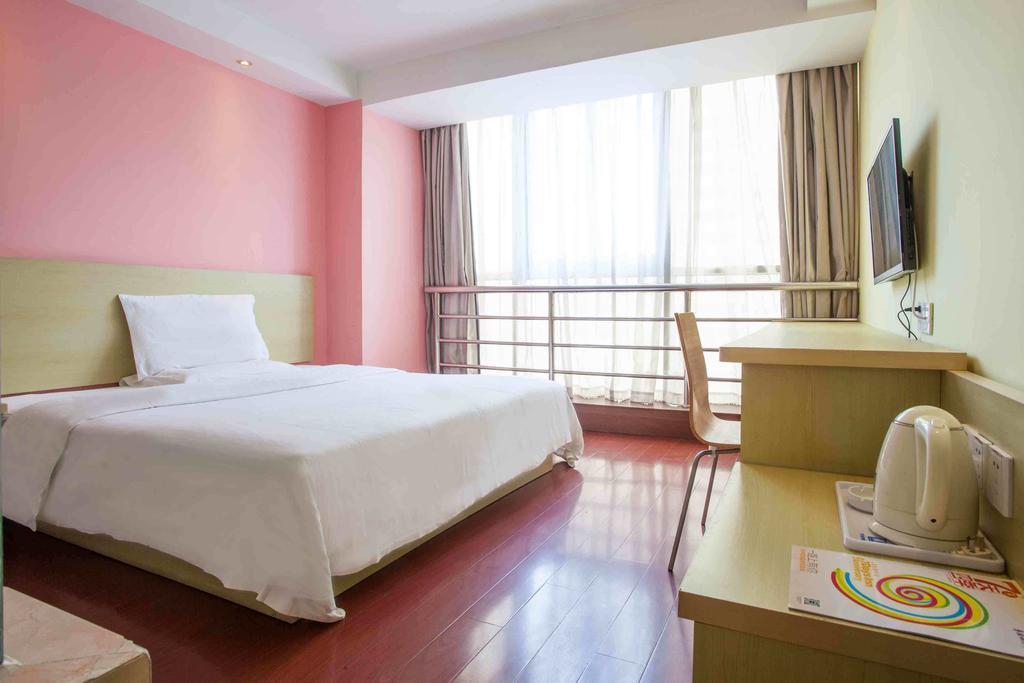 7Days Inn Yueyang East Maoling Pedestrain Street Εξωτερικό φωτογραφία
