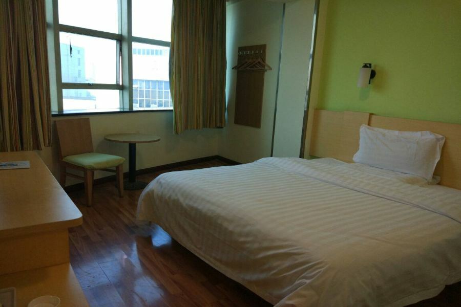 7Days Inn Yueyang East Maoling Pedestrain Street Εξωτερικό φωτογραφία