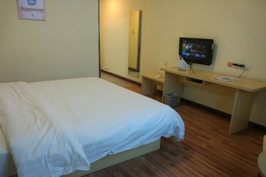 7Days Inn Yueyang East Maoling Pedestrain Street Εξωτερικό φωτογραφία